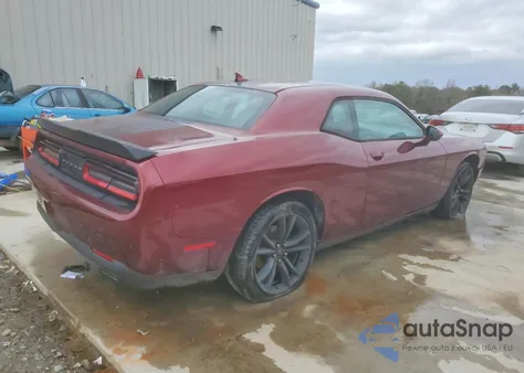 2017 Dodge Challenger Sxt z USA, uszkodzony, nr VIN 2C3CDZAG8HH574049